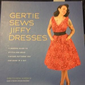 Gertie sews jiffy dresses by Gretchen Hirsch